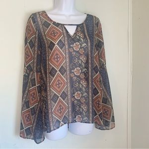 Love Crazy Navy Blue, Floral, Flowy bell sleeve sheer top/blouse, size small